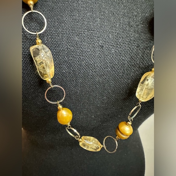 Silver Tone Neutral Tones Faceted Beaded Necklace - Picture 7 of 9